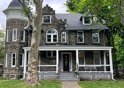 front view of historic home in woodbury nj with brickwork and new gutters van's rain gutters south jersey